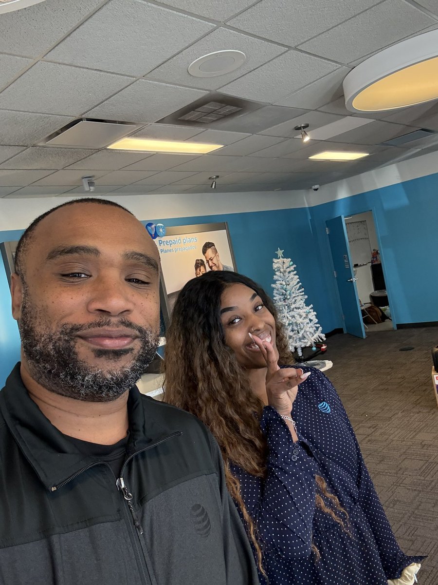 Helping Closing Down a Fiber 1GB here at <a href="/PrimeComms/">Prime</a> Medical location 🔥🔥🔥 <a href="/STXspeaks/">STXspeaks</a> <a href="/Retail_Markets/">Retail Markets</a>