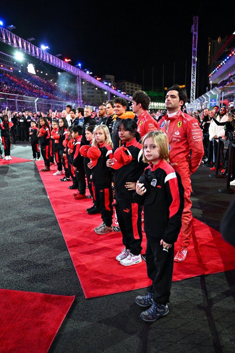 F1LVComms tweet media