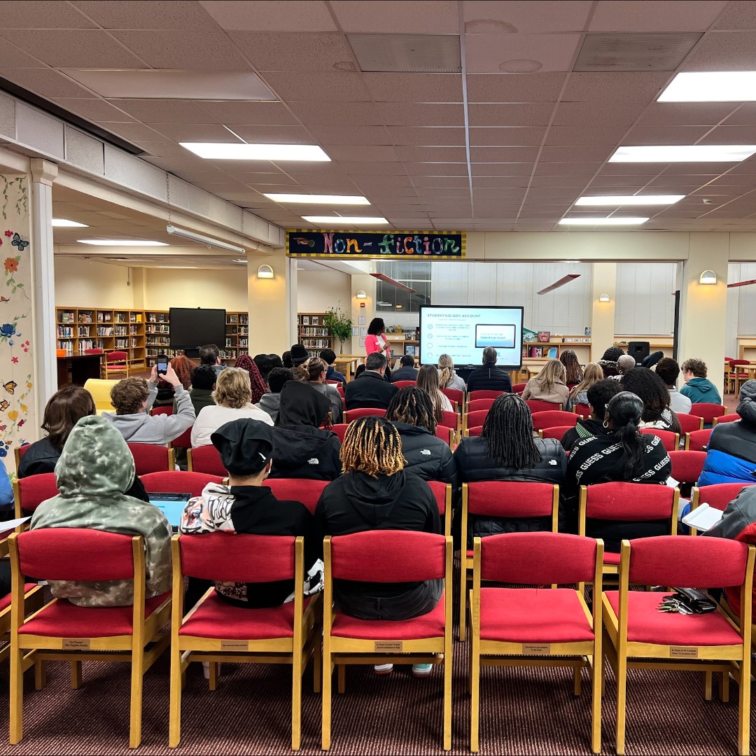 #GCSWrapped | As seniors progress towards wrapping up their time at GCS, they may need help with college applications. Page High's counseling team hosted a Paying for College Night with Mya Walker from Shift_Ed to explain FAFSA and payment options.