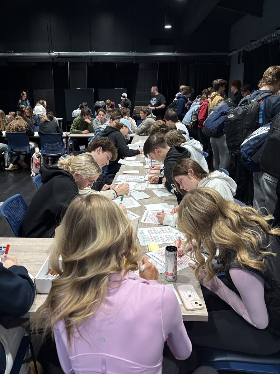 Hailey Kelly tweet media