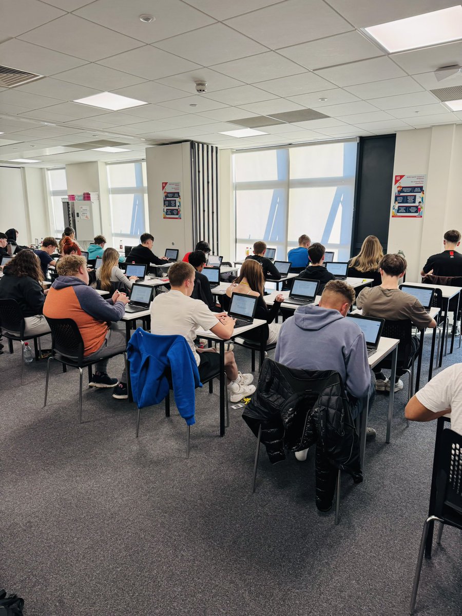 _thomas_jones4's tweet image. Mocks are officially complete for our Level 3 Business students at TLZ. They have worked extremely hard as they head towards their January exams. Very proud of their tenacious attitude📝

@JoelMorgan81 @coleggwent