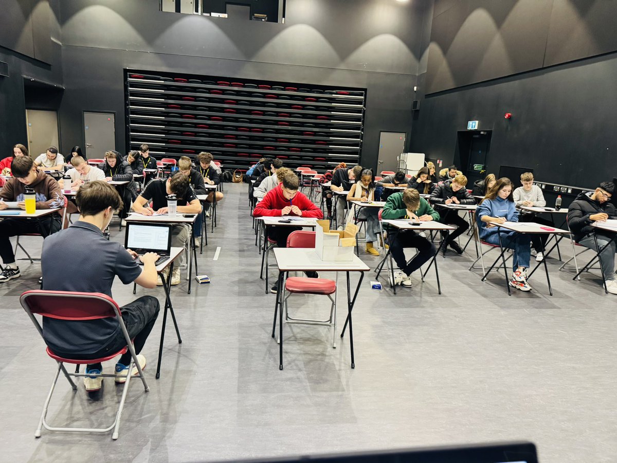 _thomas_jones4's tweet image. Mocks are officially complete for our Level 3 Business students at TLZ. They have worked extremely hard as they head towards their January exams. Very proud of their tenacious attitude📝

@JoelMorgan81 @coleggwent