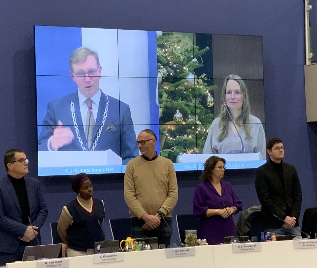 Renske de Jong- van Galen is benoemd als schaduw-raadslid voor <a href="/D66Veenendaal/">D66 Veenendaal</a> en legt de verklaring en belofte af. Renske, van harte gefeliciteerd en veel succes!