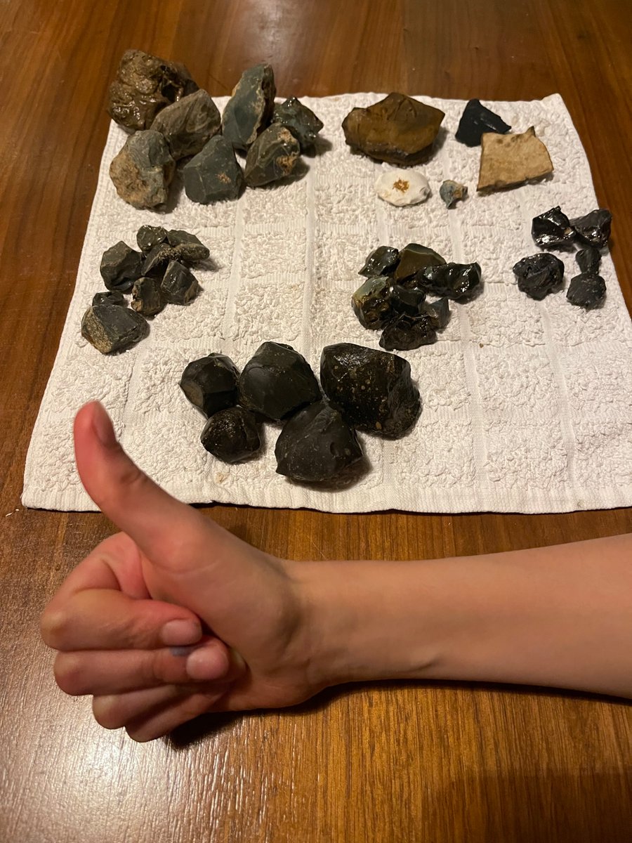 MBOatsy's tweet image. Very excited to be selling these. It is my boy’s first ever eBay sale. #HighHopes #stones 
Could be priceless.
Ecologically vintaged.
ebay.co.uk/itm/3059714346…