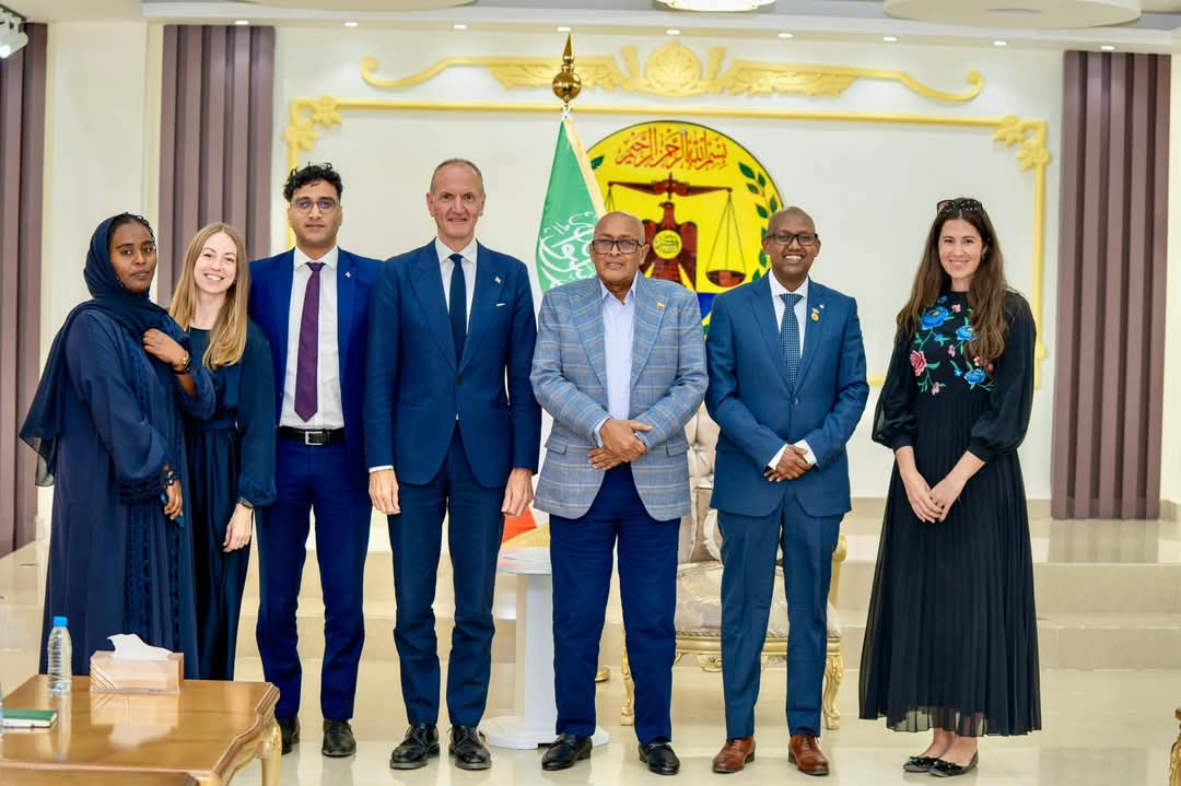 Presidencysl_'s tweet photo. H.E. President @Abdirahmanirro met with UK Ambassador, Michael Nithavrianakis, today. The Ambassador congratulated the President on his inauguration and expressed the UK's commitment to further strengthening its long-standing ties with Somaliland. 

#UKSomalilandRelations https://t.co/yN9DagOYux