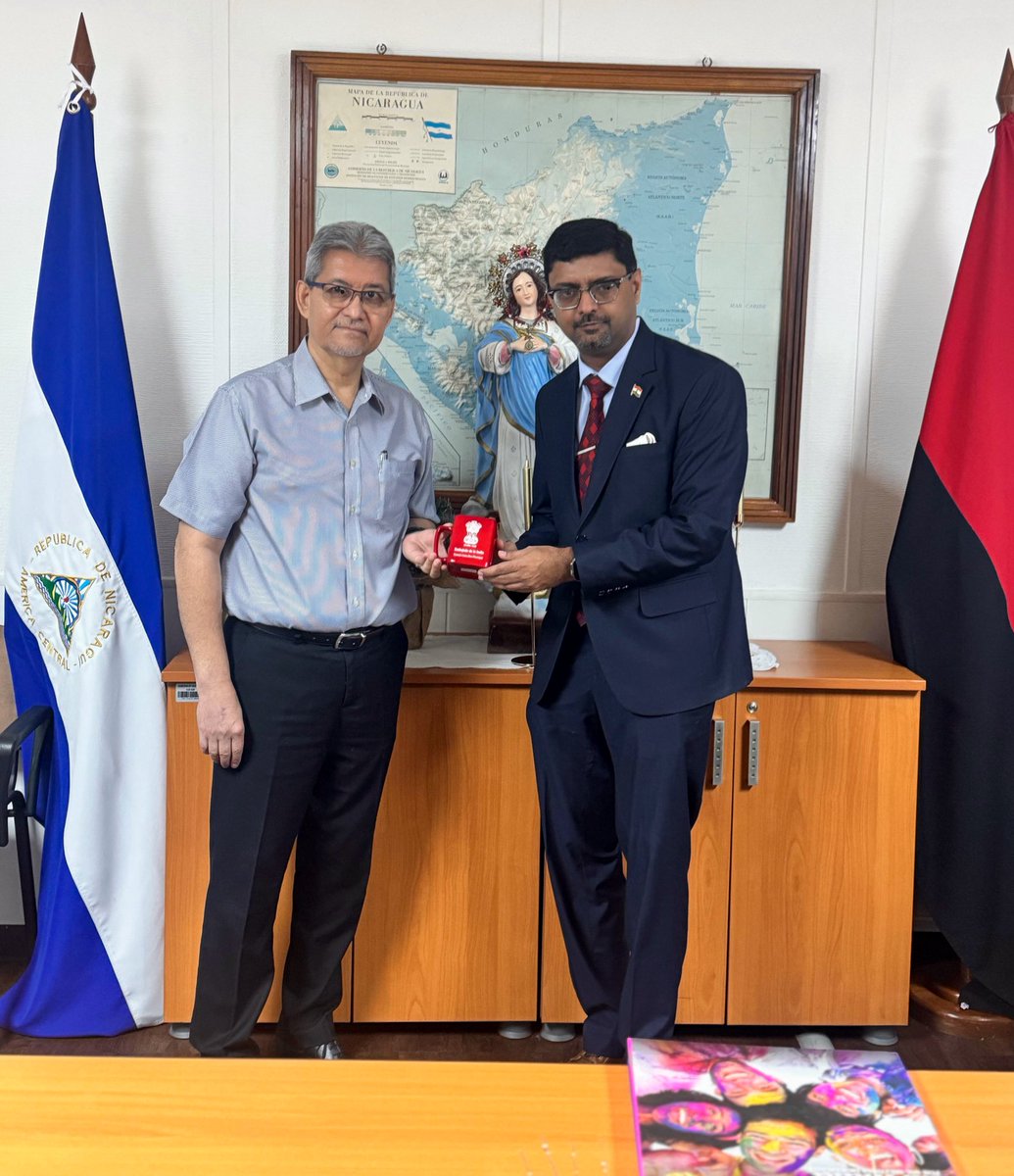 IndiainPanama's tweet photo. 🇮🇳 India Nicaragua 🇳🇮 
|| Focus: Trade and Commerce || 

Ambassador @doctorsumitseth met Minister of Commerce and Industry, Jesús Bermúdez  

They discussed:

🔹Ways to boost bilateral trade 
🔹Scholarships and Capacity Building    Programmes 
🔹Quick Impact Projects https://t.co/hmItiyEdUA