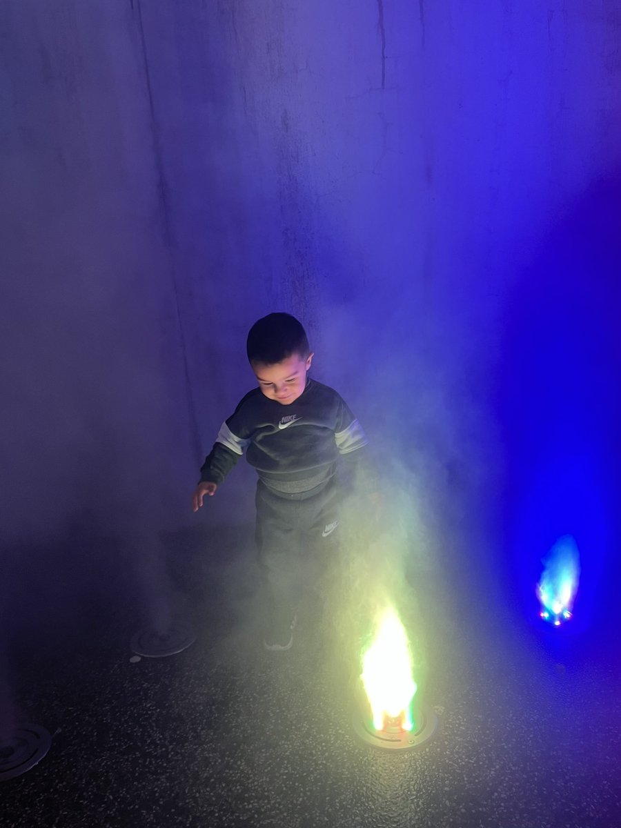 يارب زد أيامنا طمأنينة واملأها بما نحب💙.