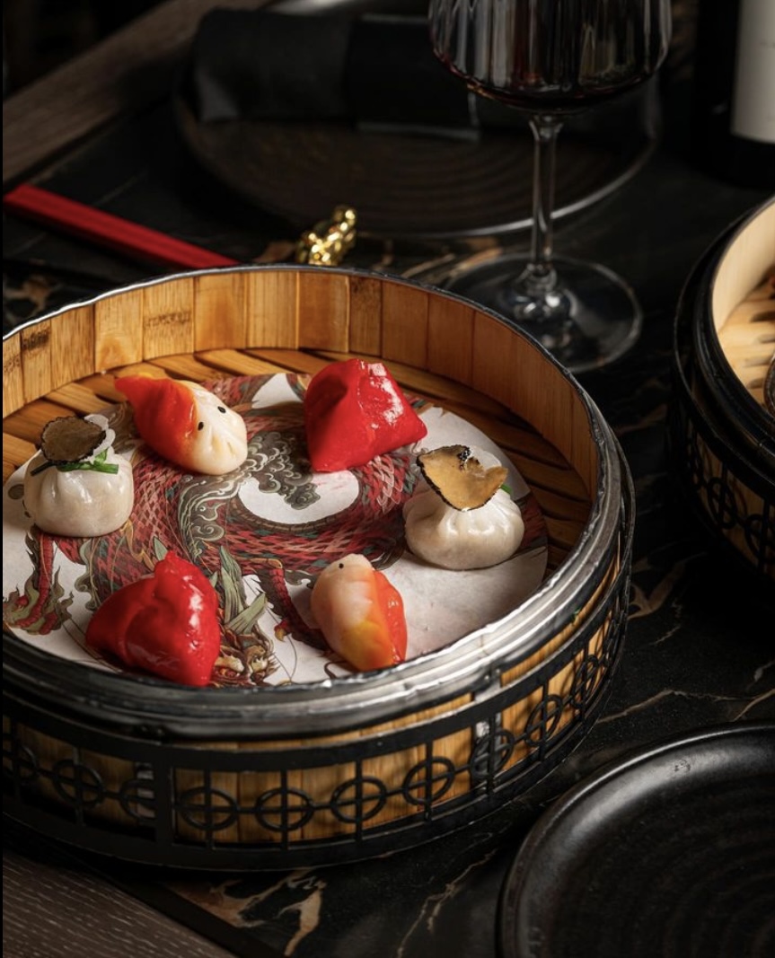 As the end of the year approaches, we love to look back on some of our favourite #greaseproof #designs of the year. Check out our blog to see which designs made our top picks! 
We particularly love this unique design for the fabulous Tattu restaurants - what a talking point!!