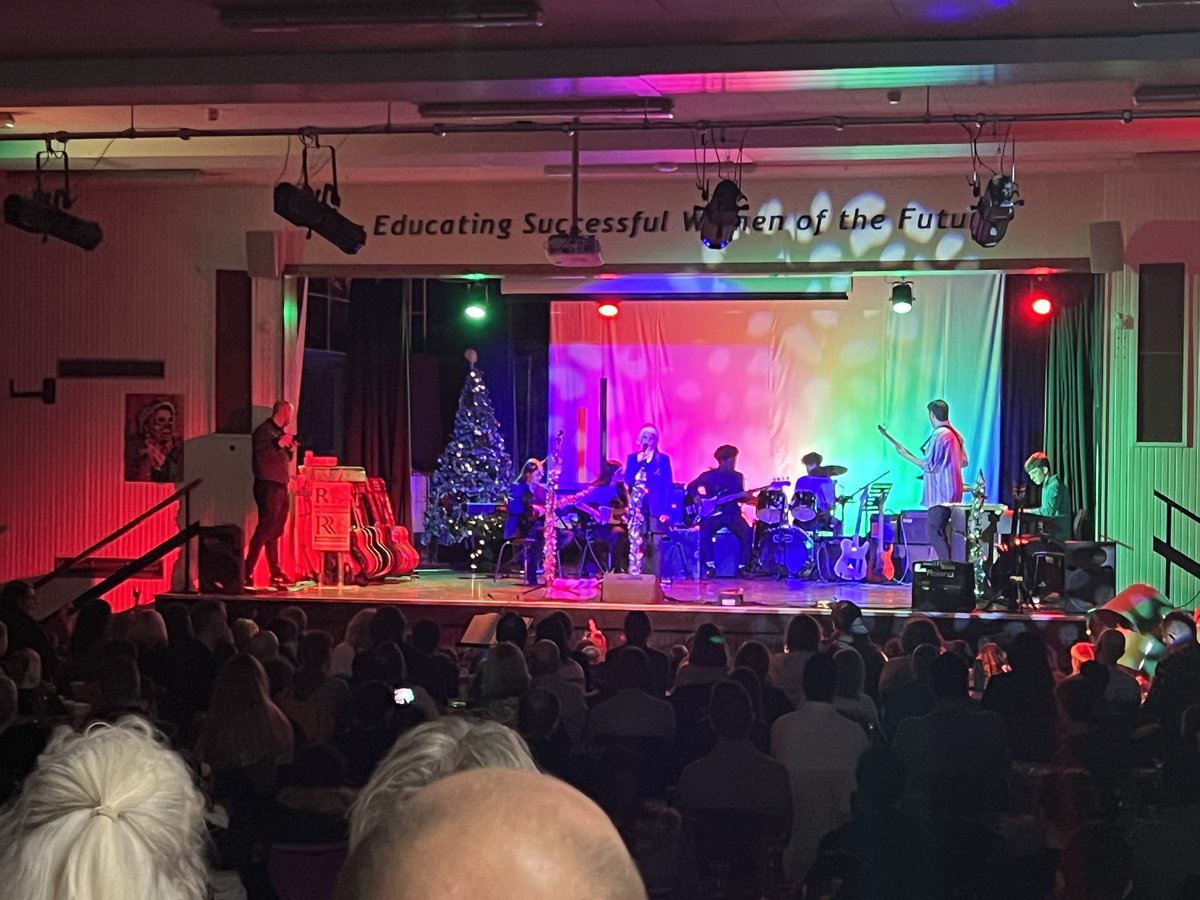 Ricards Lodge (@ricardstweets) on Twitter photo Full house for Winter Sounds tonight <a href="/RicardsMusic/">Ricards Music</a> Festive Christmas Cheer ππππππ Full house for Winter Sounds tonight <a href="/RicardsMusic/">Ricards Music</a> Festive Christmas Cheer ππππππ
