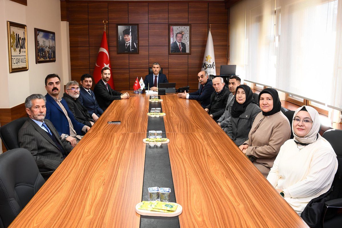 Ramazan Burak GÖRGÜLÜ (@ramazangorgulu_) on Twitter photo Uşak Valimiz Sayın Naci AKTAŞ ’ı ziyaret ederek hayırlı olsun dileklerimizi ilettik.
Sayın Valimize yeni görevinde muvaffakiyetler dileriz.
<a href="/TC_UsakValiligi/">Uşak Valiliği</a> Uşak Valimiz Sayın Naci AKTAŞ ’ı ziyaret ederek hayırlı olsun dileklerimizi ilettik.
Sayın Valimize yeni görevinde muvaffakiyetler dileriz.
<a href="/TC_UsakValiligi/">Uşak Valiliği</a>