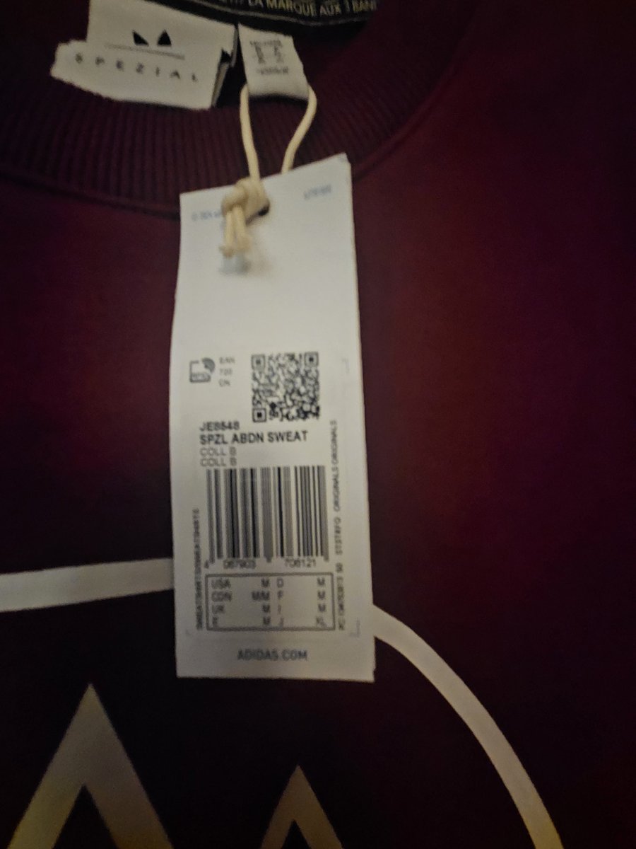 redperoni's tweet photo. For sale Aberdeen Fc Spzl jumper size M brand new with tags £105 paypal Ff or add 4% for goods/services. Will send tracked 1st class. Rt appreciated https://t.co/P5A5tCY6Ly