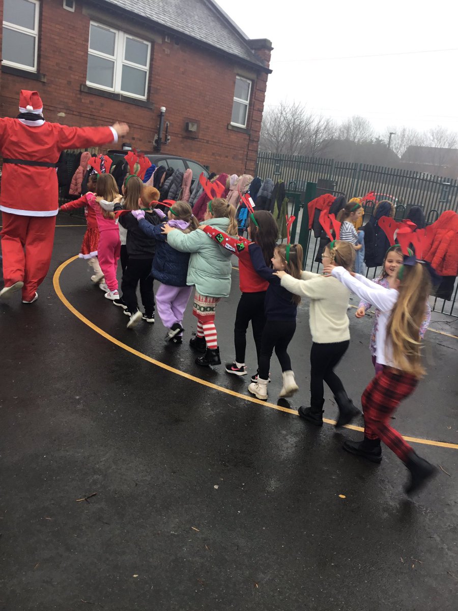 Gawthorpe Community Academy tweet media