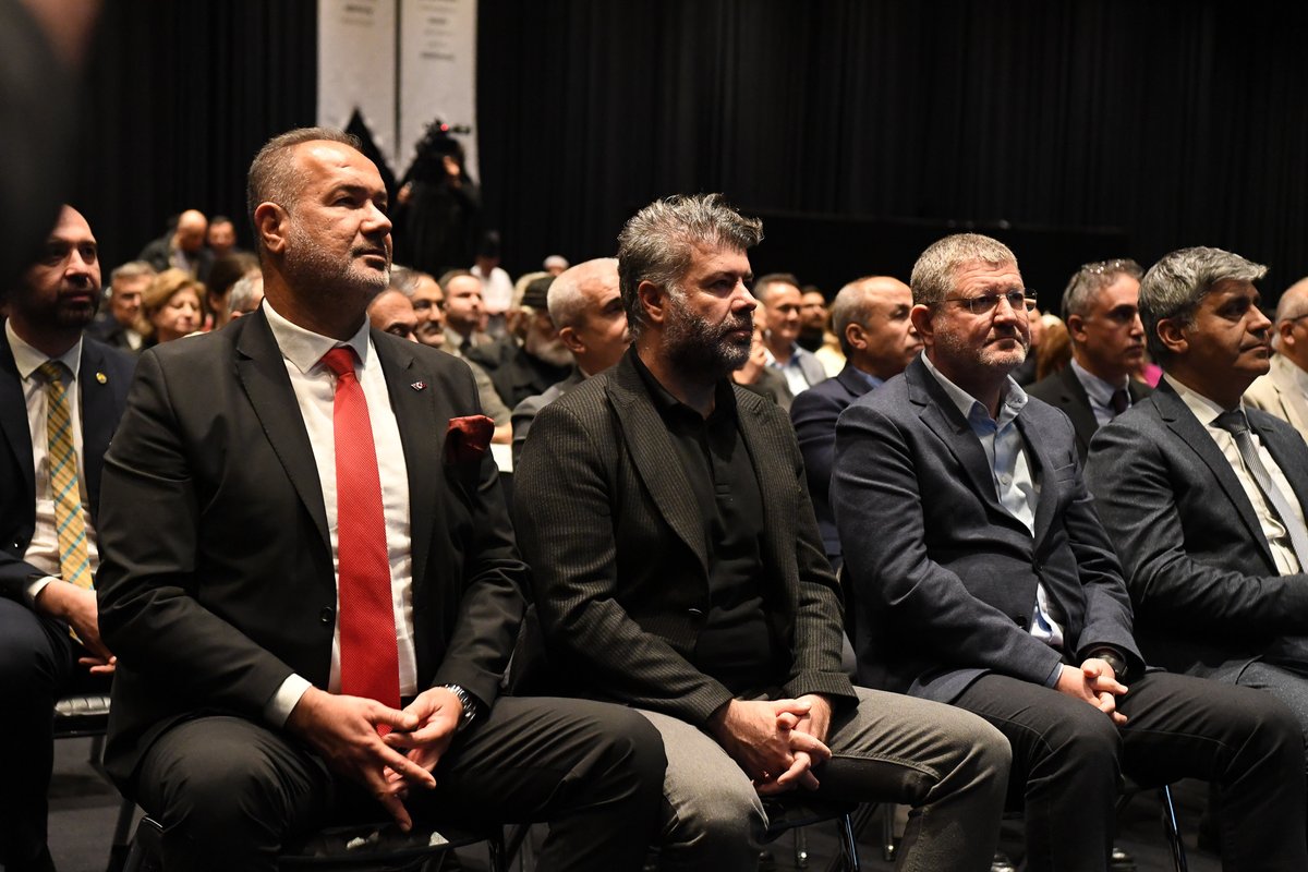 Meclis Başkanımız Ahmet Öztürk ve Yönetim Kurulu Başkan Yardımcılarımız Boğaçhan Göksu ile Hakan Pakalın, ANSİAD 22. Girişimcilik Günleri Ödül Töreni’ne katılım sağladı. Törende, Meclis Başkanımız Ahmet Öztürk, “Küresel İklim Değişikliği ve Yapay Zekâ Teknolojileri” temalı proje