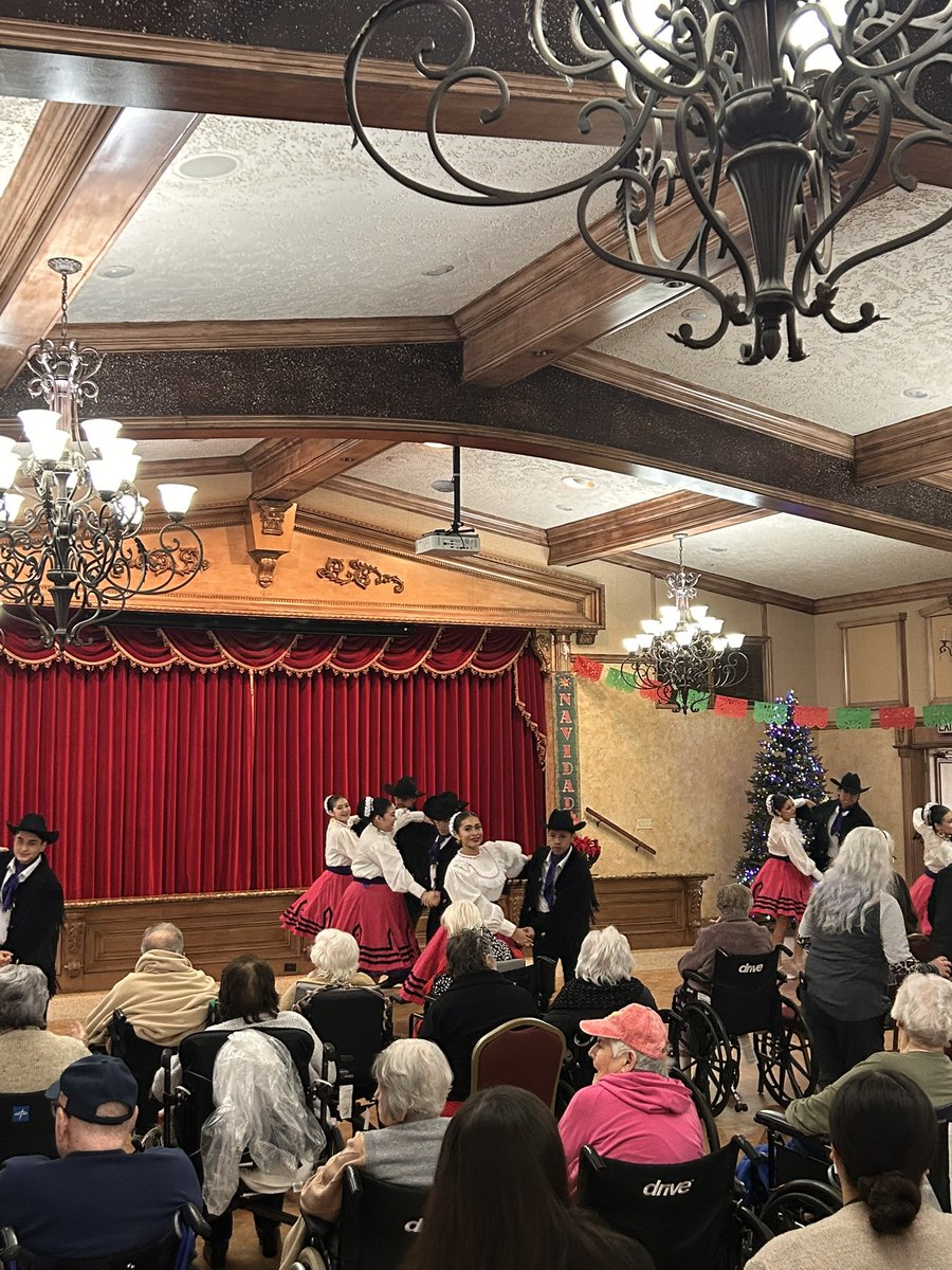 Sunnyside HS Folklórico performing at California Armenian Home.