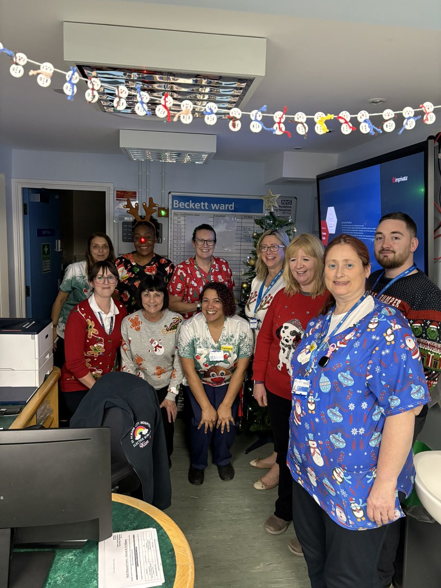 Time to get our festive on - SACH enjoying Christmas Jumper day <a href="/paula4767/">Paula King 🌈💙</a> <a href="/NocontactAb/">Alison East 💙</a> <a href="/NualaLittlechi2/">Nuala Littlechild</a> <a href="/WestHertsNHS/">West Herts Teaching Hospitals NHS Trust</a>