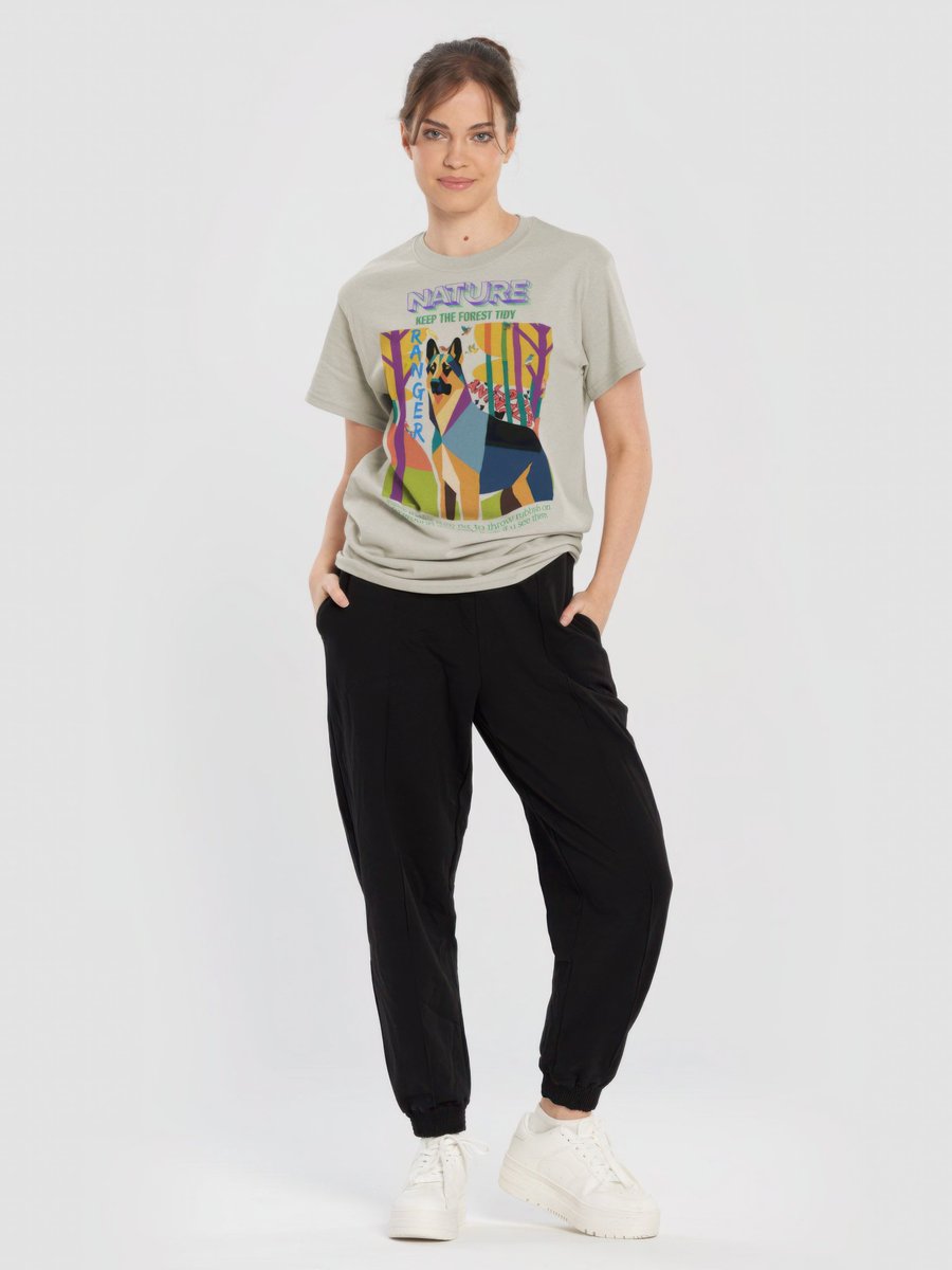 JsAnimeMerch tweet picture