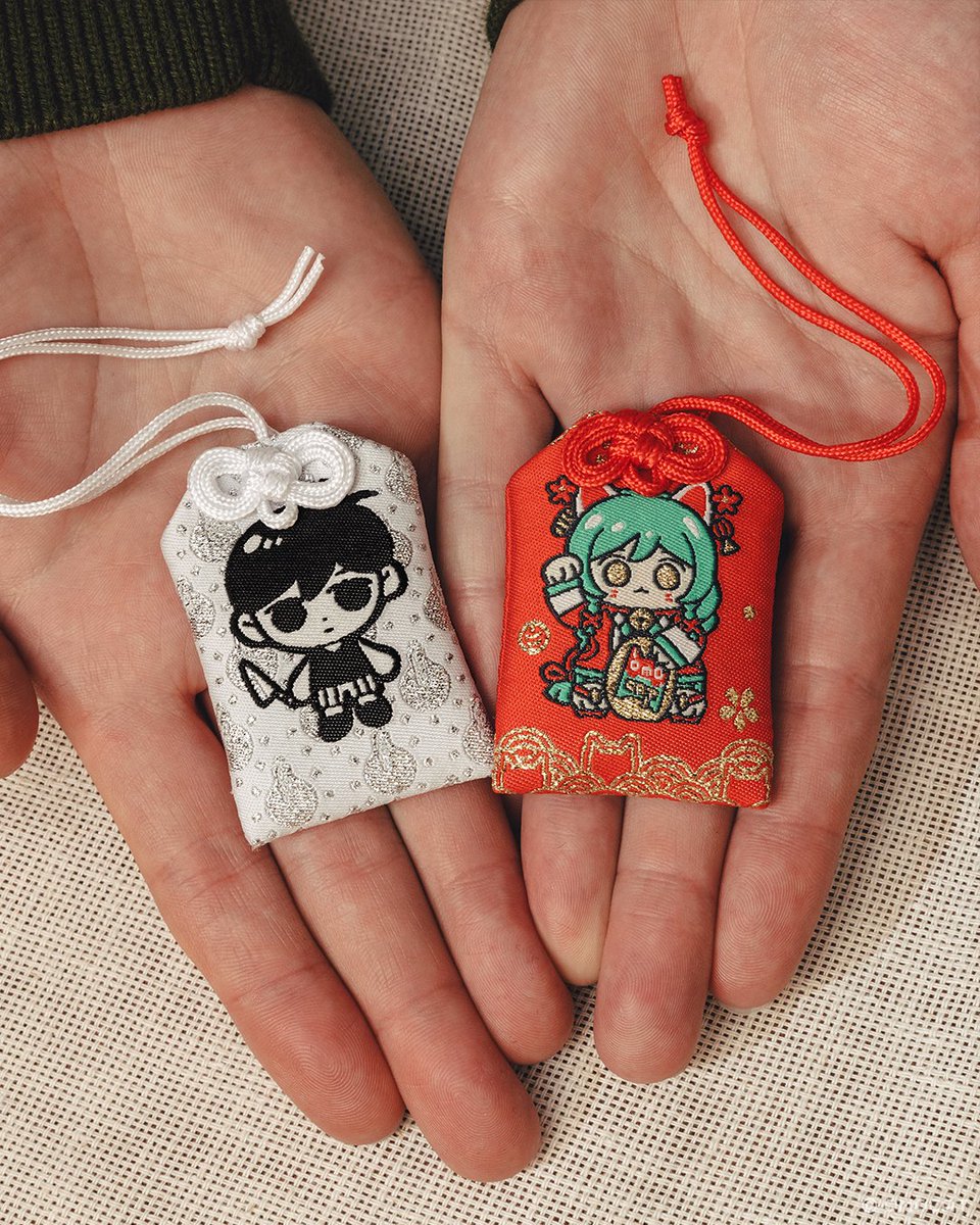 OMOCAT's original character acrylic blocks, postcard sets, button