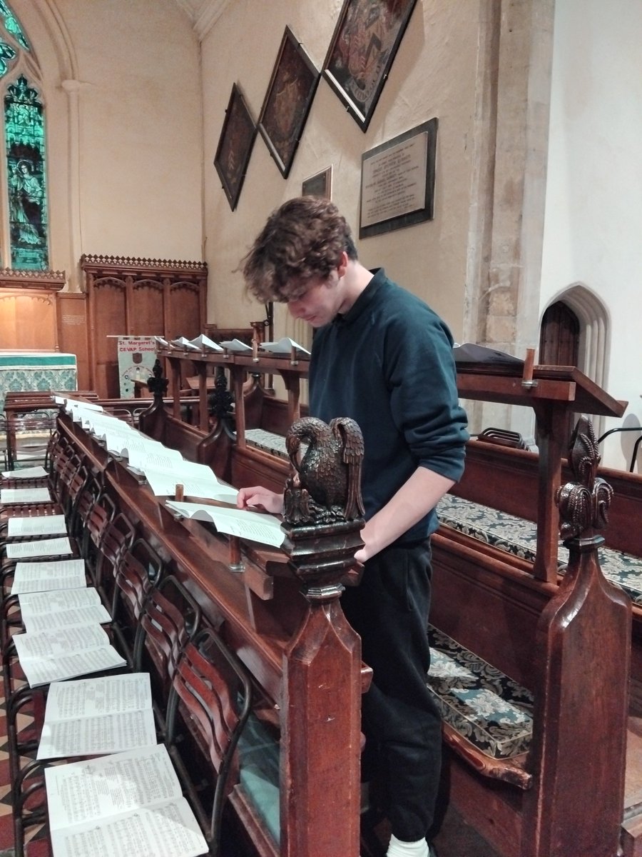 RaedwaldT's tweet photo. Our students attended a trip to St Margaret’s church. They have been learning about the various topic areas within Christianity, The Creation story and religious morals. They explored the church, met the priest and asked questions. It was a great trip! #religion https://t.co/IdV1SvYNye