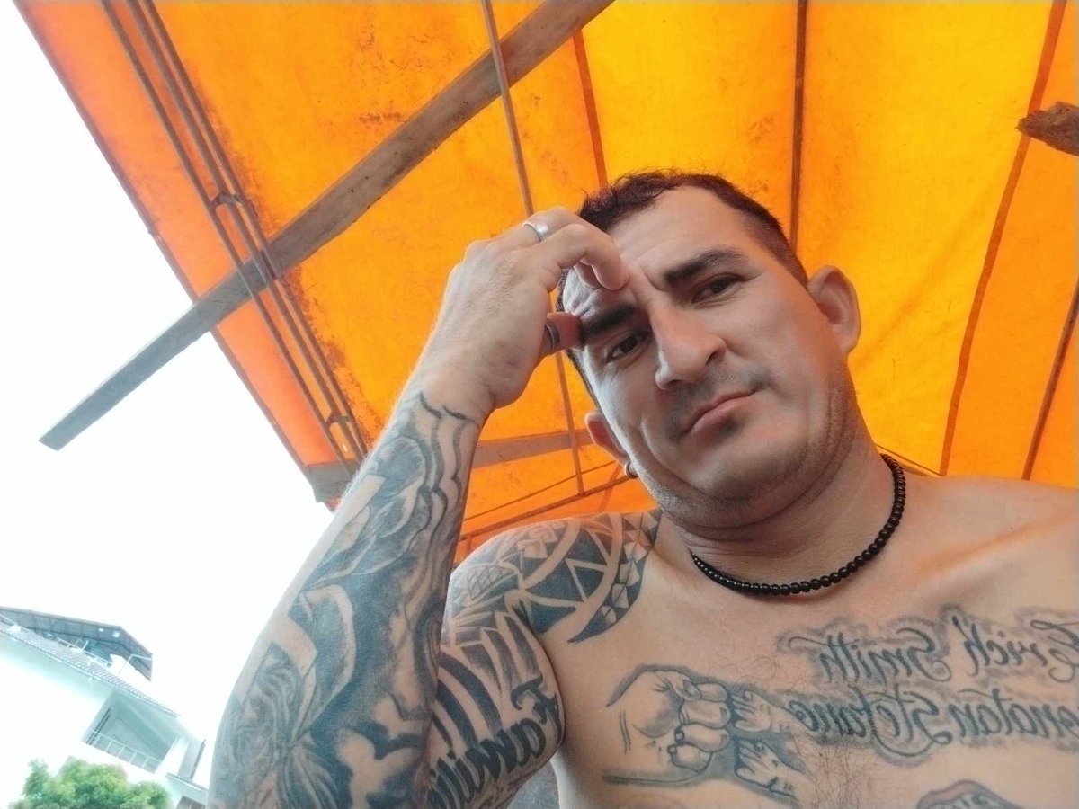 WinstonLarryc's tweet photo. Guapo de Bagua Peru. Poco a poco suelta cositas. Espero se anime al video ☺️😁😇 la paciencia es indispensable en esto de descubrir cosas ricas de heteros😋 https://t.co/ug8kO7u31b