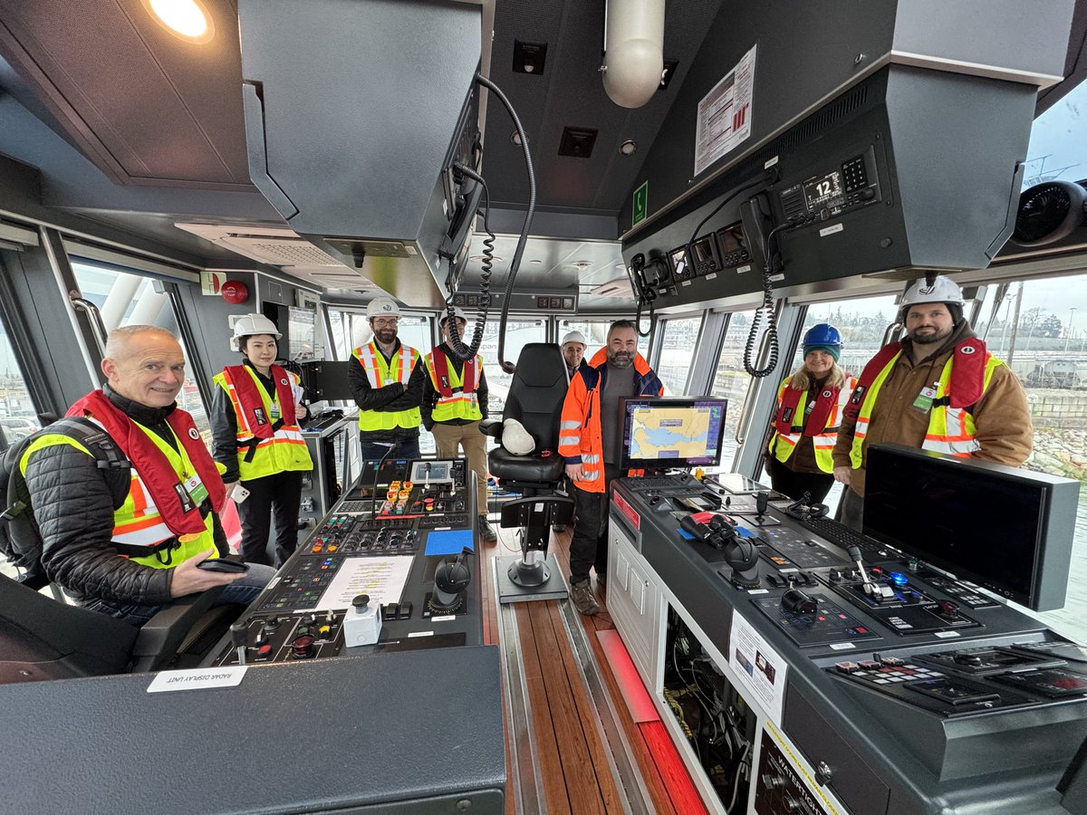 RobertAllanLtd's tweet photo. A big thank you to HaiSea Marine for hosting Robert Allan Ltd. staff on the magnificent HaiSea Warrior! 

Our team welcomed the great feedback received and are perpetually focused on making our next tugs ever better!
#navalarchitects  #marineengineers #robertallanltd https://t.co/Z4Gp9AXrdP