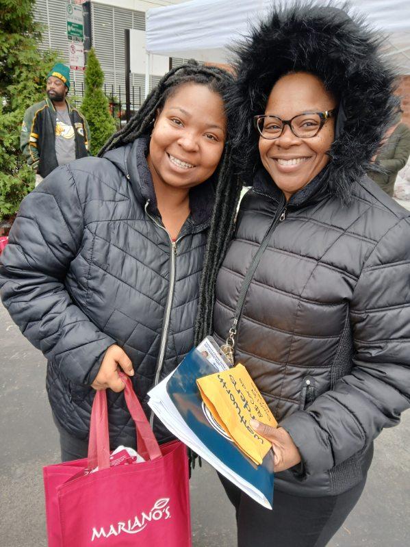 Families from Wentworth, Trumbull, and Lowden received turkeys and food bags to make the holiday special. Alderman Pat Dowell joined us, pictured with our own Ernest and Gretta, as well as Pastor Earl Granberry of True Rock Ministries.  ❤️ 

 #CommunityFirst #CHA