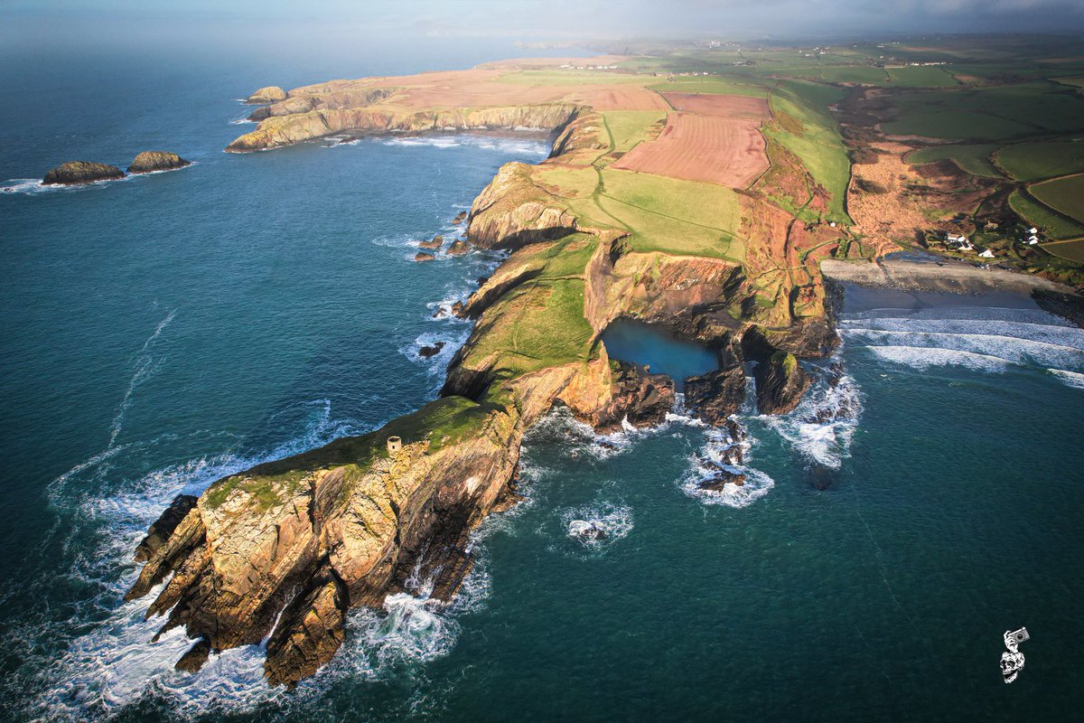 Blue Pool, Abereiddy 🏴󠁧󠁢󠁷󠁬󠁳󠁿 #Wales #Pembrokeshire