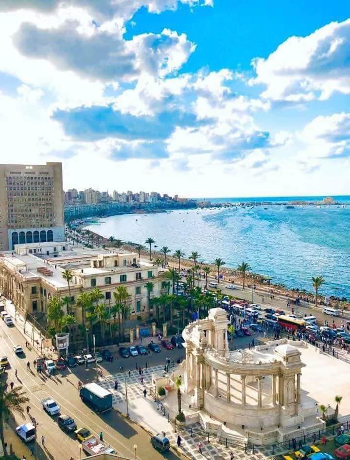 Islam_elhagagy's tweet photo. "The bride of the Mediterranean shines with its eternal beauty, where the fragrance of history meets the blue sky and the splendor of the waves."

#Golden_Egypt 
#SEP
#EPSF https://t.co/RvXGhn9Buq