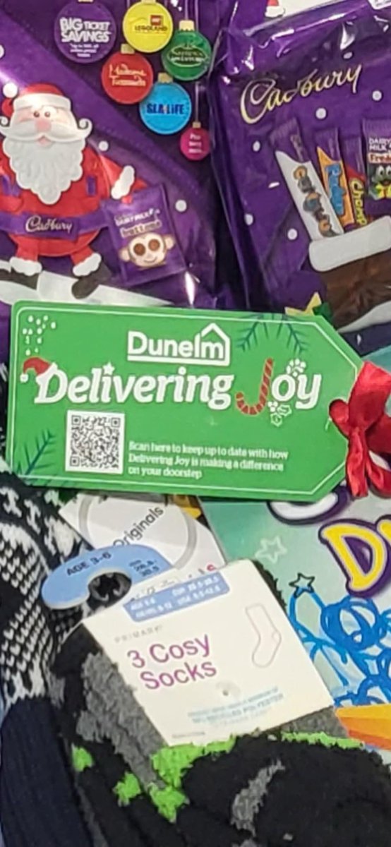 BrightSparksASN's tweet photo. A big thank you to @_DunelmUK____ For our amazing Delivering Joy donations handed into the centre. This will be a huge help for our families over the festive period. Thank you to everyone who chose Bright Sparks and bought amazing gifts for our young people. https://t.co/XrzfTZlB2z