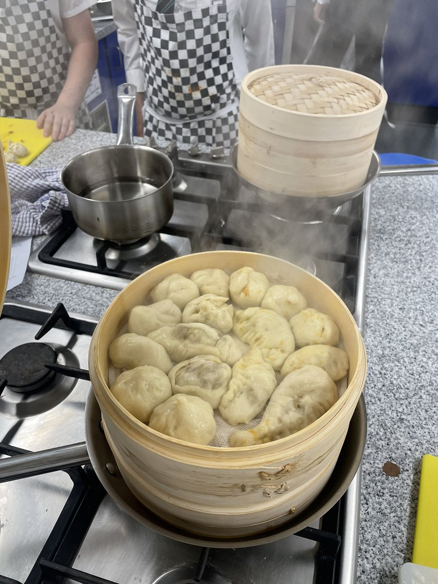 Mandarin at St Birinus School (@sbs_mandarin) on Twitter photo A brilliant session in the kitchen today with our 28 Year 8MEP students making bao buns! #confidence #collaboration <a href="/MEP_Excellence/">Mandarin Excellence Programme</a> <a href="/UCL_IOE_CI/">UCL IOE CI</a>
<a href="/bphillipsonMP/">Bridget Phillipson</a> A brilliant session in the kitchen today with our 28 Year 8MEP students making bao buns! #confidence #collaboration <a href="/MEP_Excellence/">Mandarin Excellence Programme</a> <a href="/UCL_IOE_CI/">UCL IOE CI</a>
<a href="/bphillipsonMP/">Bridget Phillipson</a>