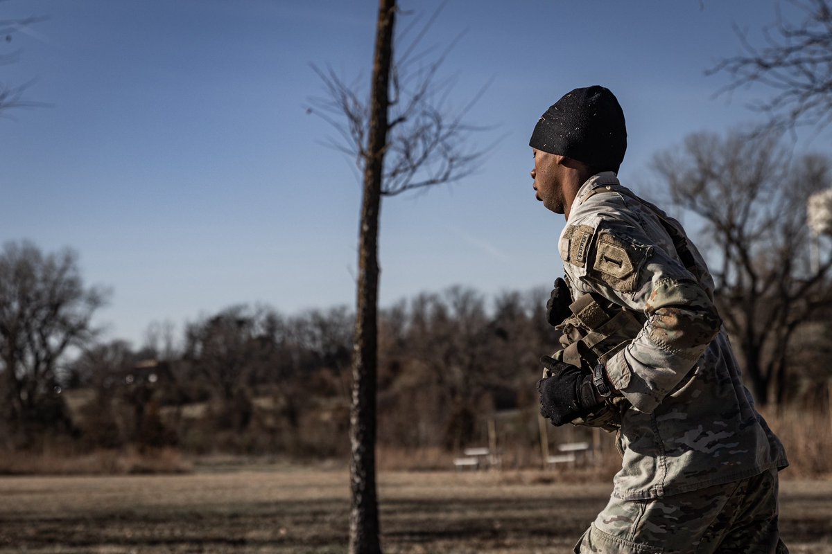 FightingFirst's tweet photo. The #BigRedOne hosts Best Ranger and Best Sapper tryouts at Fort Riley this week, showcasing warrior athletes who embody #NothingAtRest. Participants pushed their limits, built teamwork, and demonstrated what it means to be a true warrior. #DutyFirst

📸 by Spc. Koltyn O'Marah https://t.co/BjVFgeLyWw