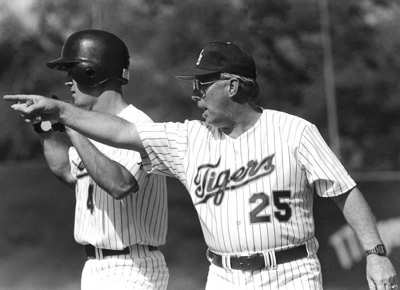 Coach_BBailey4's tweet image. A short 19 years ago today, I lost a father and a mentor! You will forever be remembered for the lives you’ve impacted and what you have done for the game of baseball! FOREVER 25! 🐝 💜💛 🐯 @Brobailey04 @LSUbaseball @DSHSJackets @ABCA1945