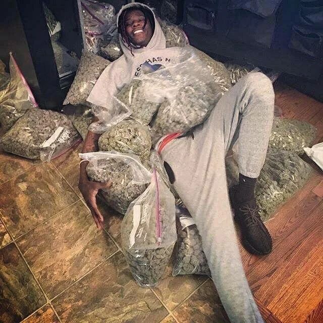 WeedPorns's tweet photo. Where do you see yourself in 5 years? 

Me: https://t.co/5VqUqOEDmM
