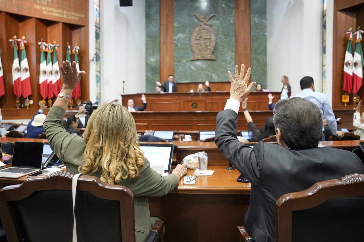 Este jueves en el CONGRESO DEL ESTADO aprobamos expedir el Decreto 445. El cual pospone la entrada en vigor las disposiciones relacionadas al uso de plástico reciclado, buscamos garantizar de manera sustentable el cuidado del medio ambiente.

acortar.link/gONNFP