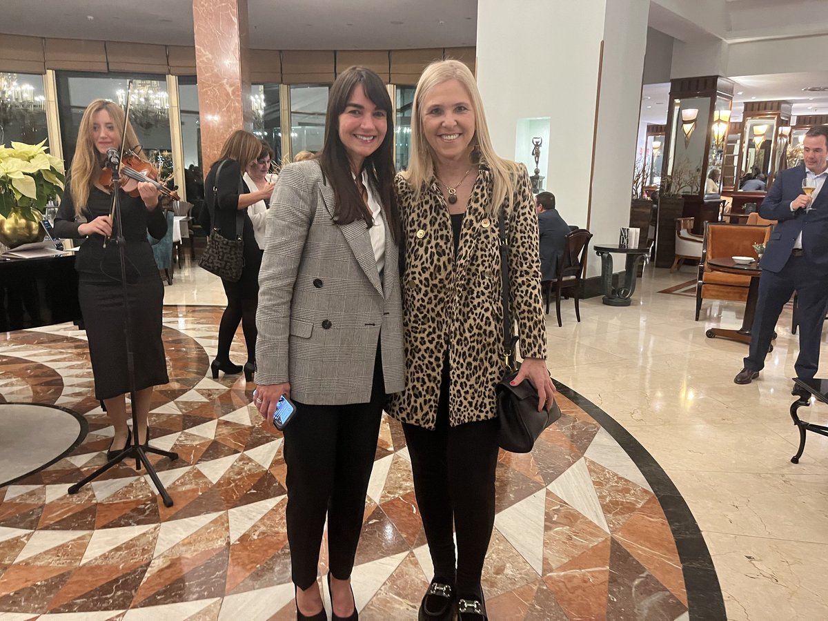 Despidiendo el año con amigos queridos en el gran <a href="/InterConMadrid/">InterContinental Madrid</a> ! #coctelnavidad #turismo #luxurytravel #glaminess #hospitality #turismomadrid