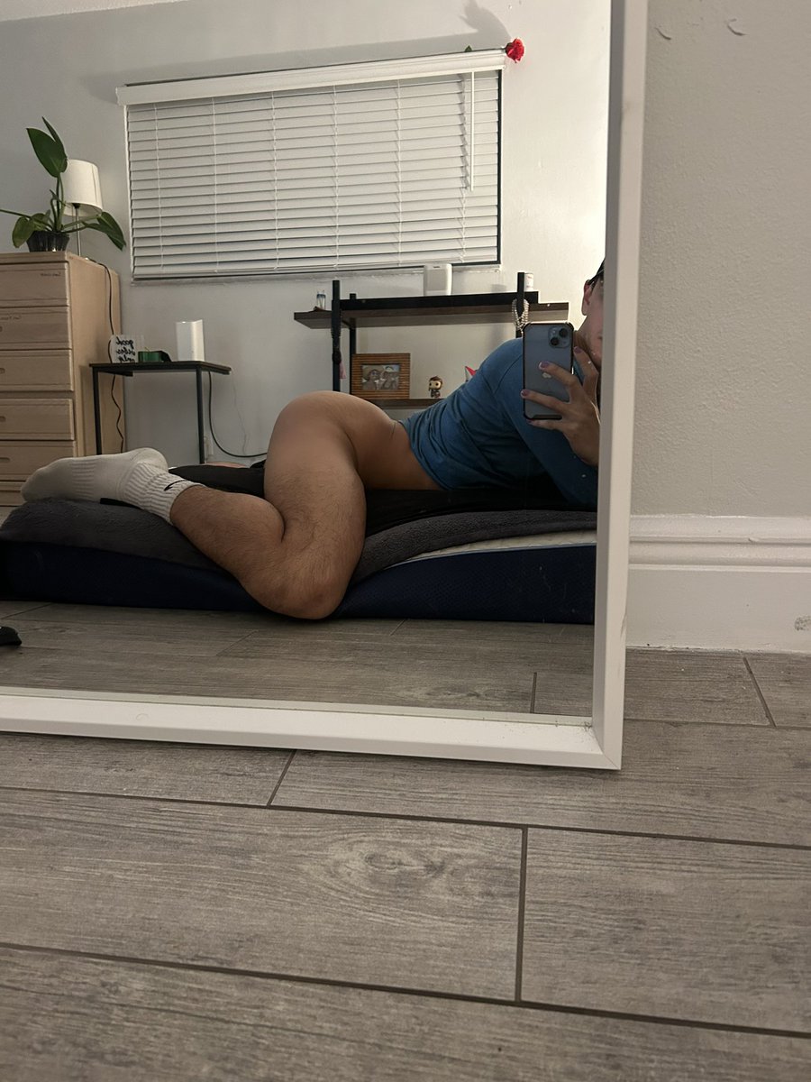 midtemphoe's tweet photo. Just waiting 😵‍💫 https://t.co/FaLGO4Xp0l