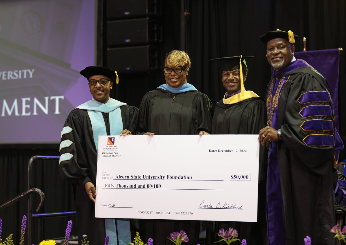 AlcornStateU's tweet photo. Sowing Seeds of Success — Alumna Carla Kirkland inspires Alcorn State graduates and makes $50,000 gift | Read more — https://t.co/ByqCBZaSB0 #AlcornGrad24 #AlwaysAlcorn https://t.co/sVJXUQGQ5O