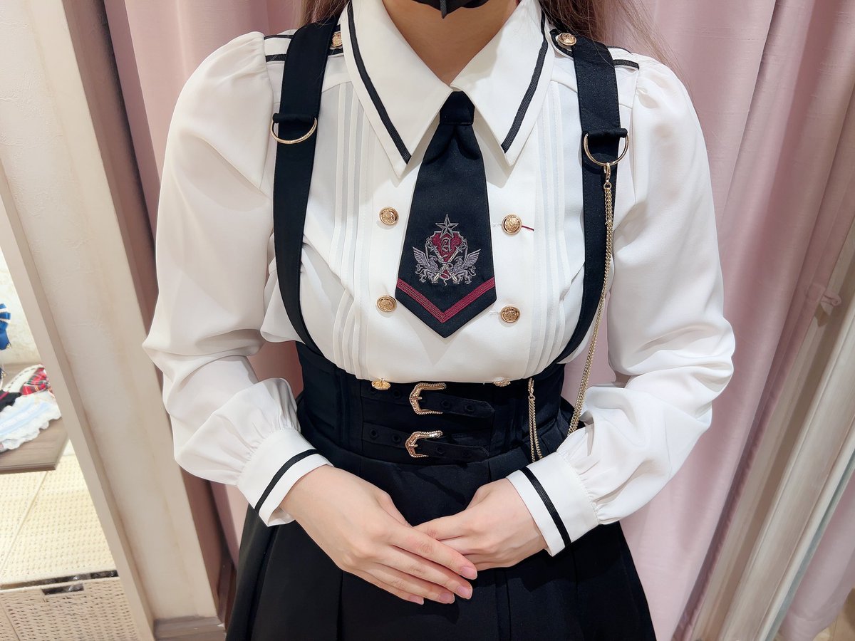 ꫛꫀꪝ Saltire Crestシャツブラウス ブラック/カーキ/ブラウン ¥8,690 