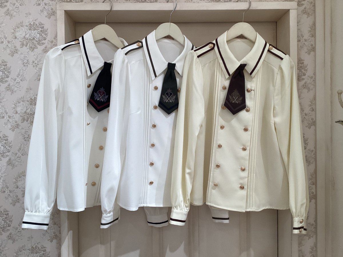 ꫛꫀꪝ Saltire Crestシャツブラウス ブラック/カーキ/ブラウン ¥8,690 