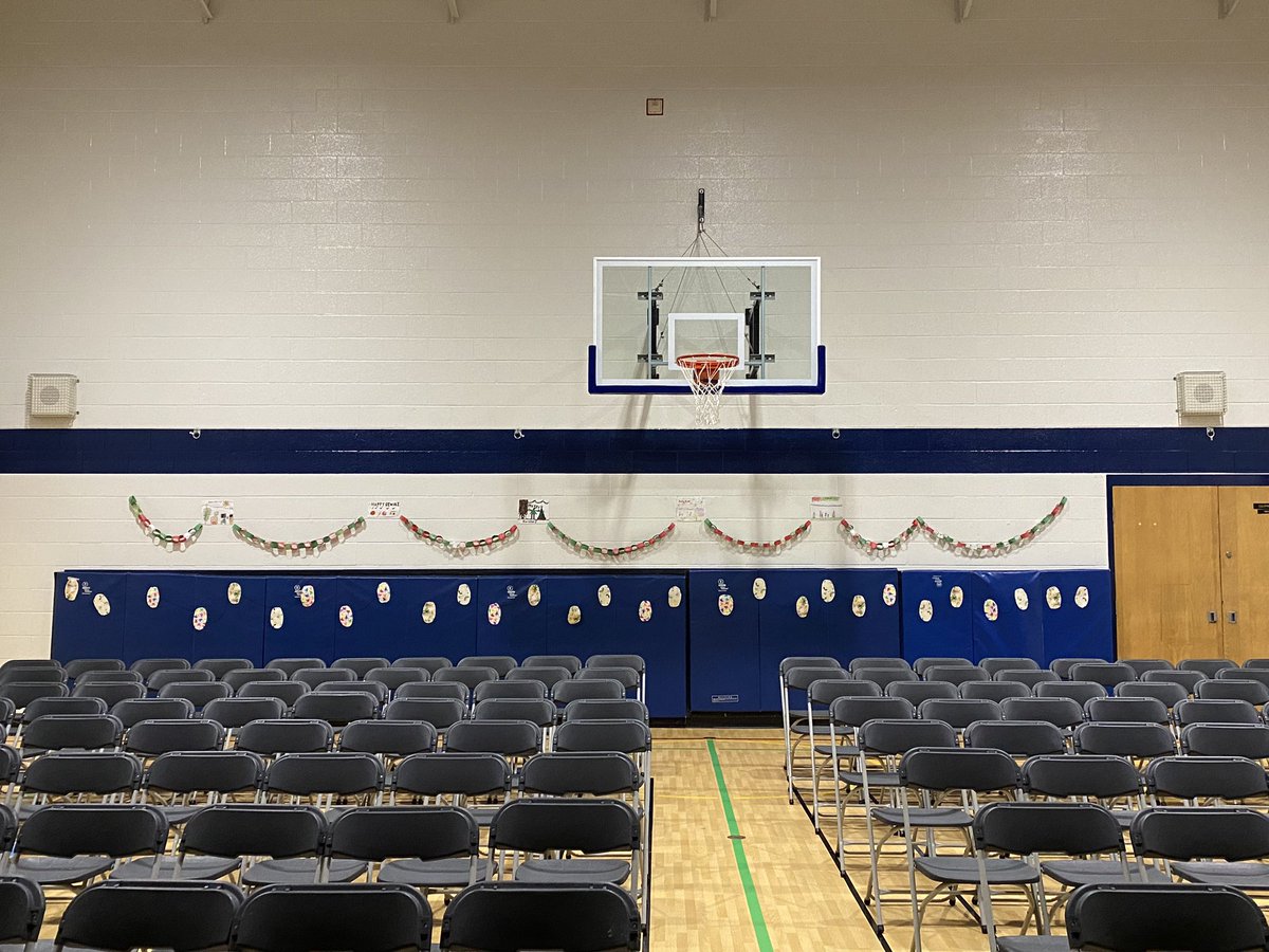 goldcrest_ps's tweet photo. Our Festival of Lights performance was a huge success! The students worked so hard to take us on a trip around the world to teach us about all of the celebrations that are centred on lights! 🕯️🪔☪️🎄🕎 https://t.co/OZnRsPPXKv