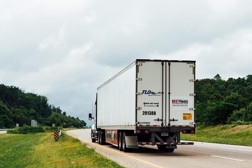 Drive4TLD's tweet photo. 𝗧𝗟𝗗 𝗟𝗼𝗴𝗶𝘀𝘁𝗶𝗰𝘀… 𝗜𝘁’𝘀 𝗔𝗻 𝗘𝗮𝘀𝘆 𝗗𝗿𝗶𝘃𝗲!

Join TLD Logistics, recognized among the “20 Best Fleets to Drive For” eight times. We offer competitive benefits, including paid vacation, Blue Cross/Blue Shield medical insurance, and driver safety bonuses. https://t.co/xBhaVSwd8c