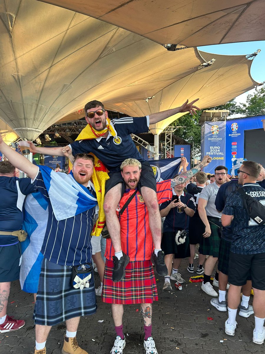 conor mcleod tweet media