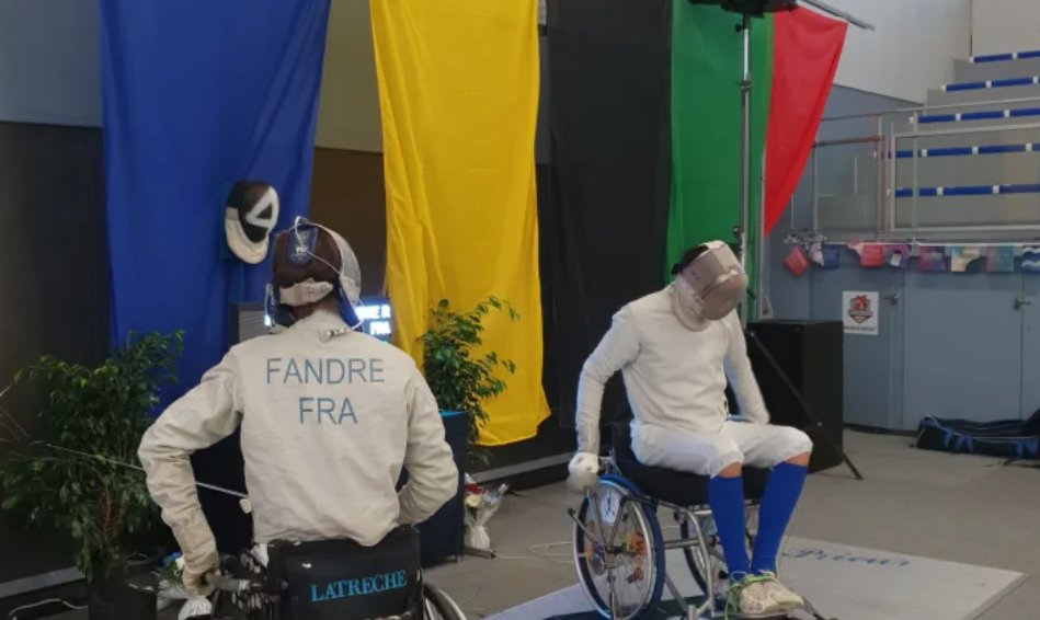 Coucou mon Twitwi chéri. Je sais que souvent ici c'est du moche et du méchant, mais je sais aussi que ça peut être du beau, du vrai. 

Ceux qui me connaissent, connaissent aussi une partie de l'histoire de mon petit frère. Une vie pas toujours facile (loin de là),