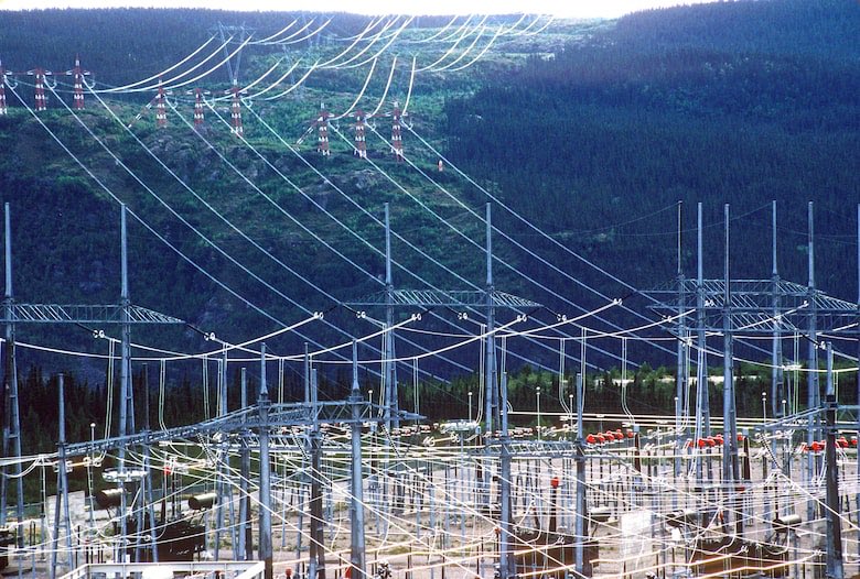 FP_Champagne's tweet image. This is good news for Québec, N.L. and all Canadians!

Generating renewable power will be key for our collective prosperity in a world of decarbonization and digitization.

« Quebec and N.L. put aside decades of bad blood to ink new hydro power deal ». theglobeandmail.com/canada/article…