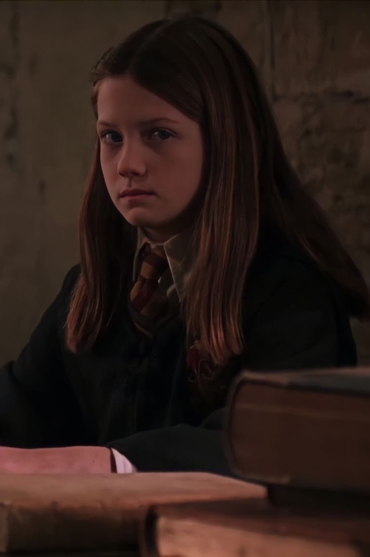weasley_wright's tweet photo. Love Ginny ❤️ https://t.co/CrcTKjQWET