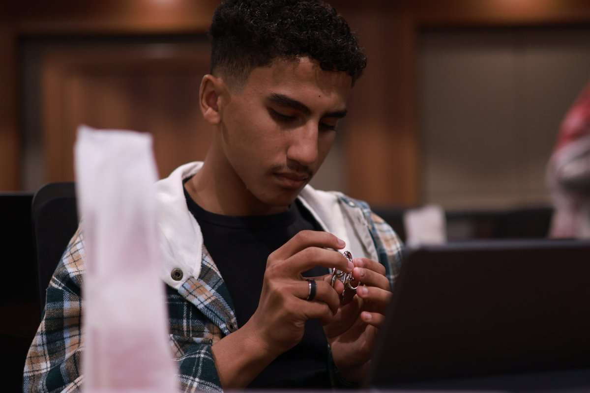 WarefMed's tweet photo. “التعلم الذاتي هو بوابة للتميز والاستقلالية! 📚🚀

في برنامج كارزما، نساعدك على اكتساب أدوات التعلم المستمر لتطوير مهاراتك وبناء مستقبلك بثقة. ✨

#كارزما #التعلم_الذاتي #مهارات_المستقبل #تطوير_الذات https://t.co/aAkUvIoIw9