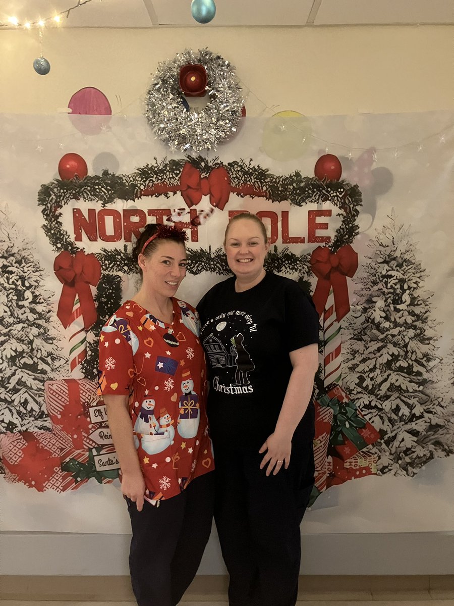 Glad we were able to pause for a moment &amp; support Christmas Jumper Day 2024 today. We would love to see some Wishaw Neonatal graduates in their festive outfits. Please share your pics here 📸🎅🏻