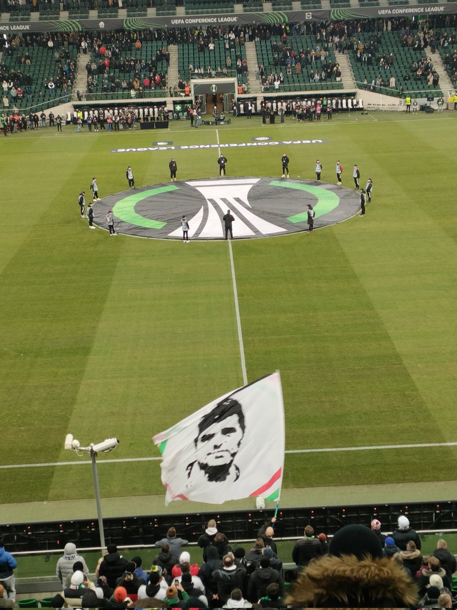 ATF_12_'s tweet photo. Koniec serii zwycięstw w Lidze Konferencji. Legia przegrała 1-2 ze szwajcarskim Lugano.
#meczing #LEGLUG #UECL z @RCygan93 https://t.co/IAJeAJhDJy