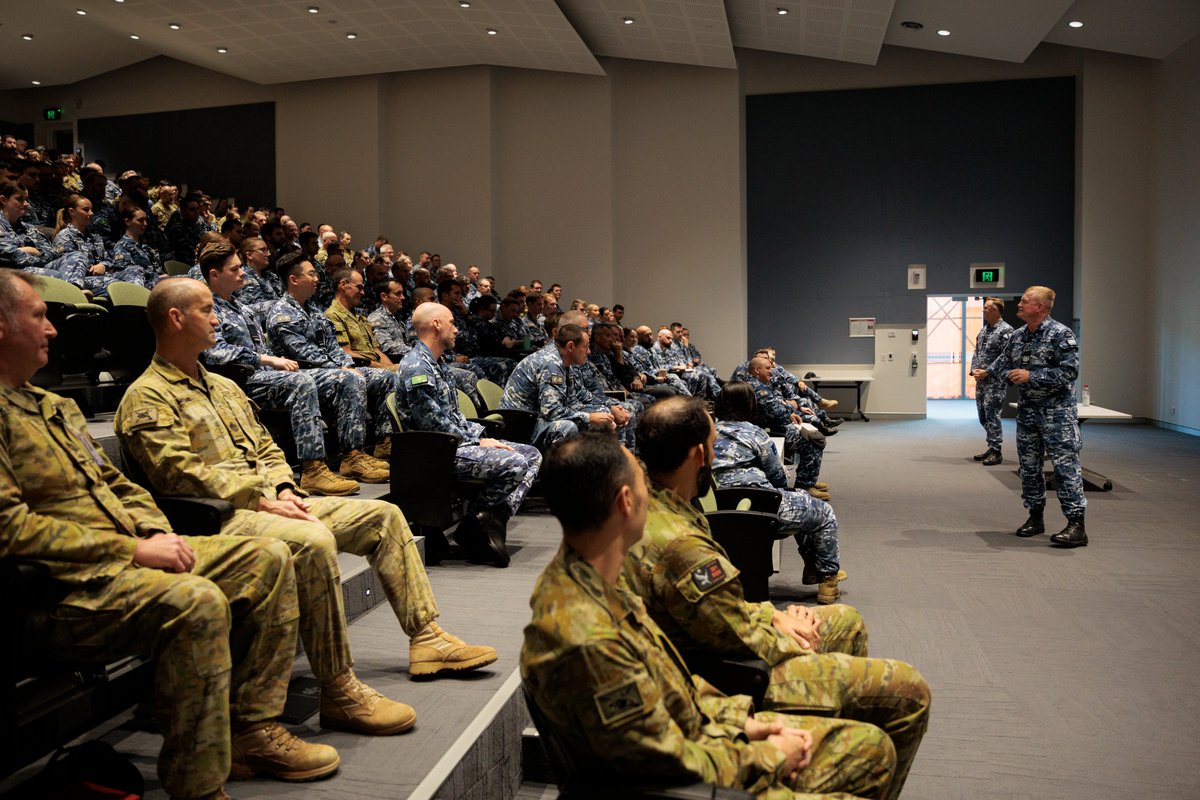 CAF_Australia's tweet photo. As we wrap up 2024, @WOFFAF and I have taken a moment to reflect on the achievements we’ve shared, the challenges we’ve faced and the incredible resilience of our aviators, APS colleagues, and their families.

🎥| https://t.co/19HFakH59r

1/2 https://t.co/dTBEQXseNb