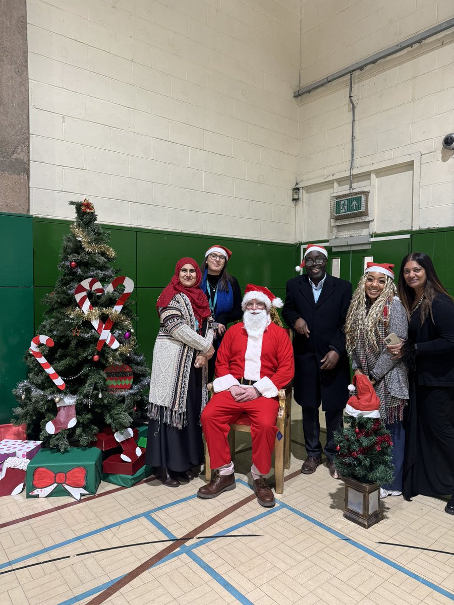 MissSRaja's tweet photo. Our annual Winter Wonderland Gala for our students and their families! What an incredible turnout! Celebrating diversity and inclusion with the community 💖@WWEANews @MissShakesparke @fuzzy_leader https://t.co/eLmiYZwKuq