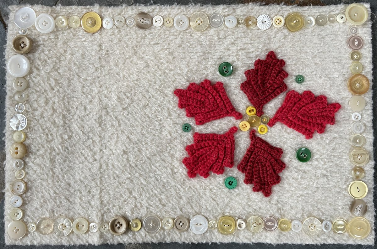 CtrKnitCrochet's tweet photo. Happy #Poinsettia Day! What a cute repurposed item made by CKC member, Suzann! Learn more about her project in the #CKCCommunityCollection.

#OnlineMuseum #DigitalMuseum #Crochet #Buttons https://t.co/WyshFZRAFb